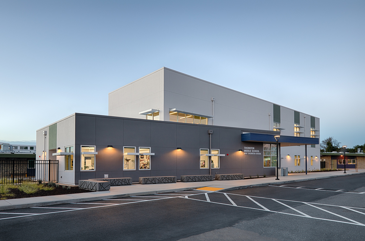 Thornton Middle School - New Classroom, Library and Admin