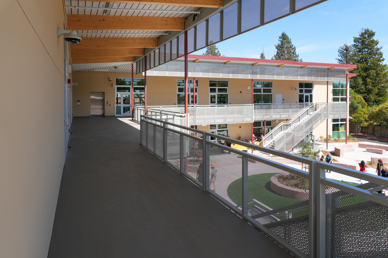 Piner HS Folia Classroom Ribbon Cutting event